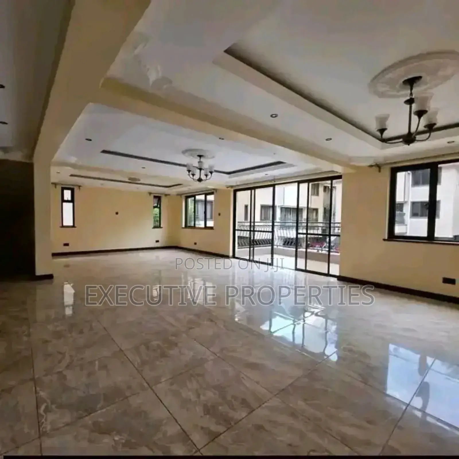 3bdrm Maisonette in Muyenga, Central Division for rent