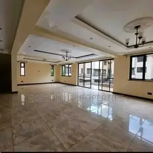 3bdrm Maisonette in Muyenga, Central Division for rent