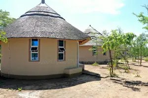 Safari Thatched House Construction