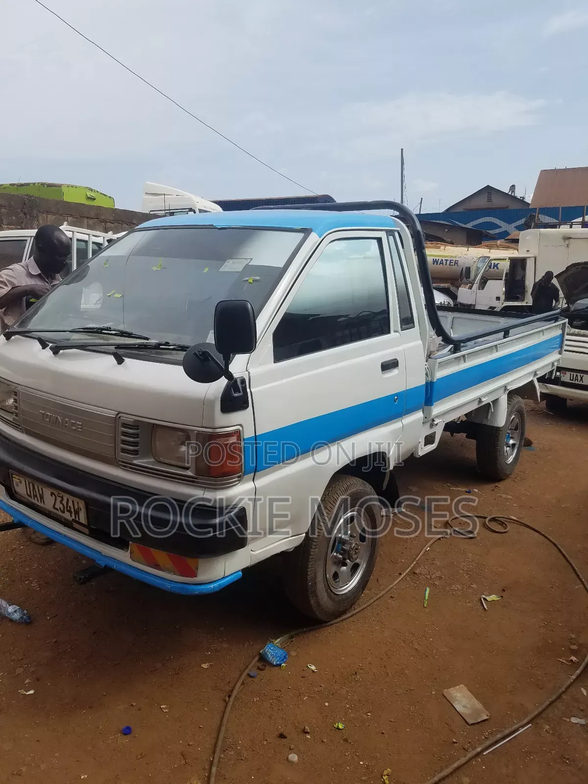 Toyota HiAce 1994 White