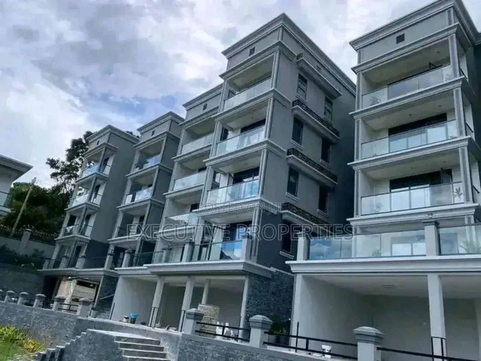 3bdrm Apartment in Ntinda Kyambogo, Central Division for rent