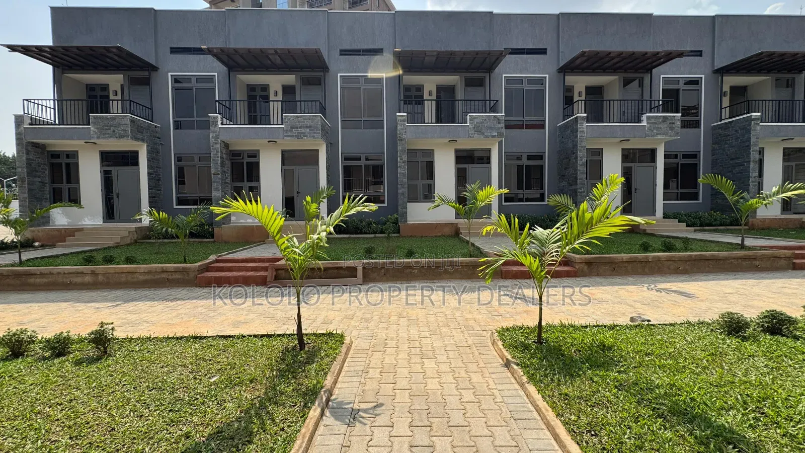 4bdrm Townhouse / Terrace in Bugolobi, Central Division for rent