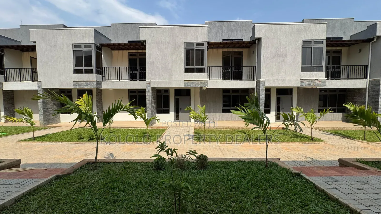4bdrm Townhouse / Terrace in Bugolobi, Central Division for rent