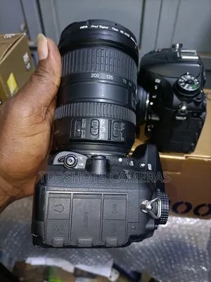 Nikon D7100 With 18-200mm Vr Lens