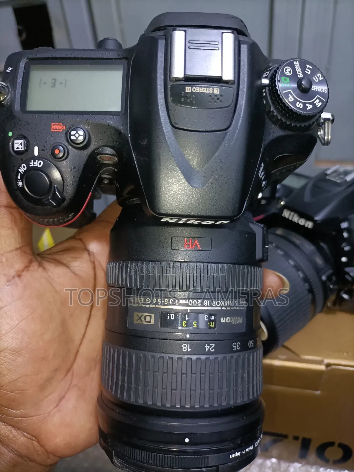 Nikon D7100 With 18-200mm Vr Lens