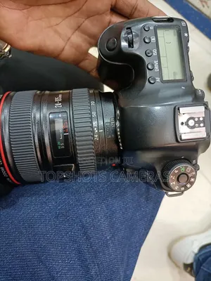 Canon Ef 24-105mm F4.0l Lens (Red Ring)