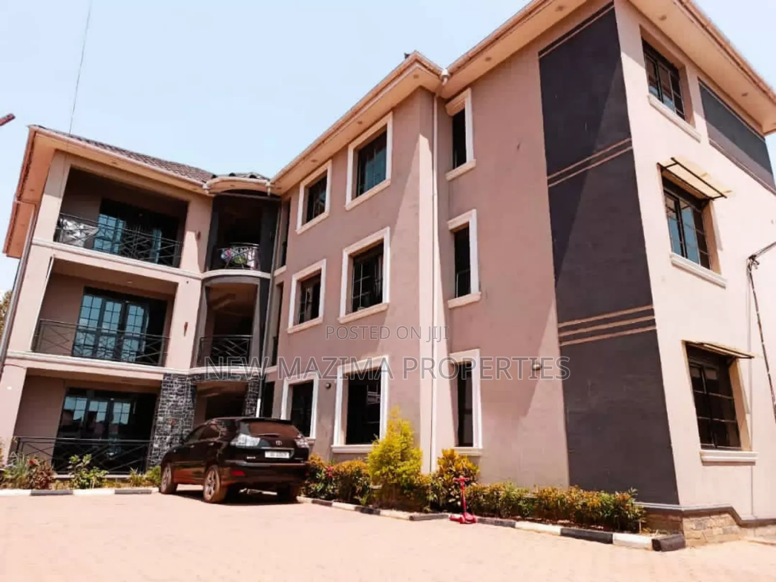 11bdrm Block of Flats in Namugongo, Central Division for sale