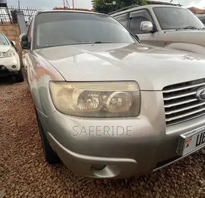 Subaru Forester 2005 Gray