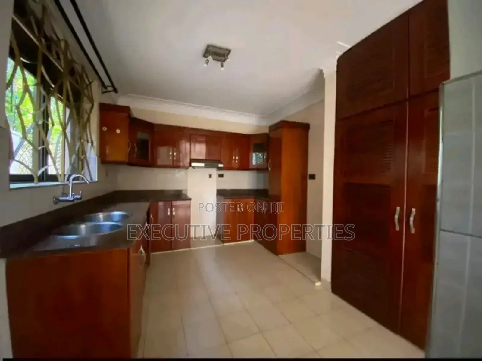 2bdrm Apartment in Muyenga, Central Division for rent