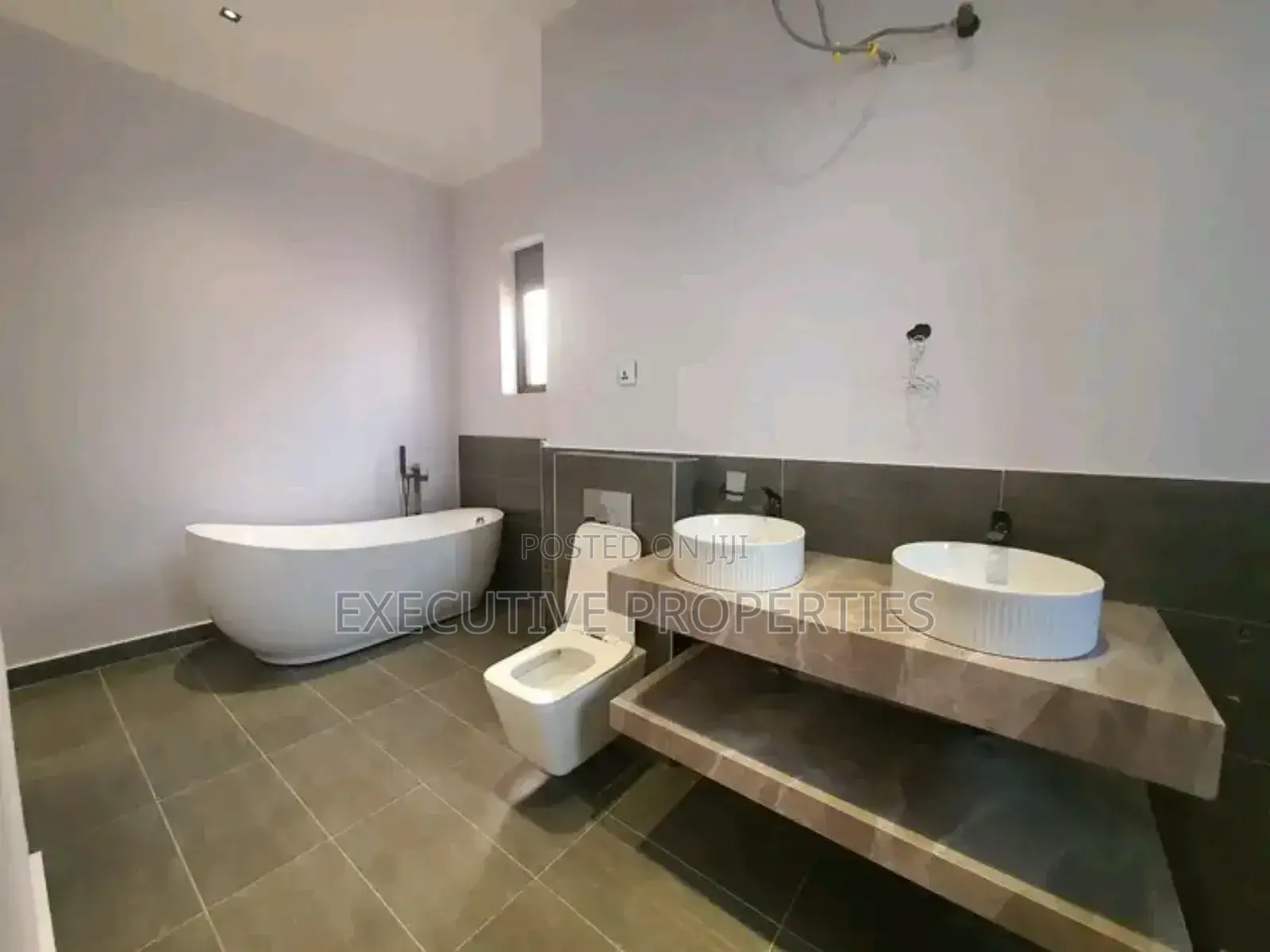 2bdrm Apartment in Kulambiro, Central Division for rent