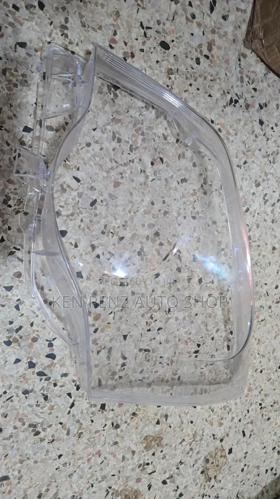 Toyota Noah 2010 Headlamp Glass/ Lens