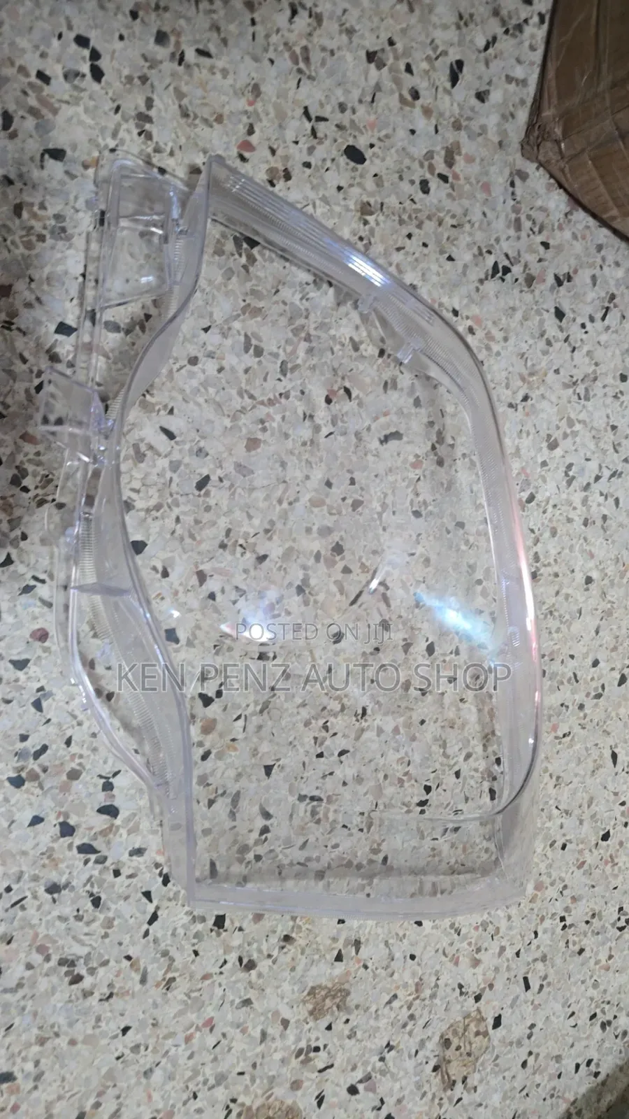 Toyota Noah 2010 Headlamp Glass/ Lens