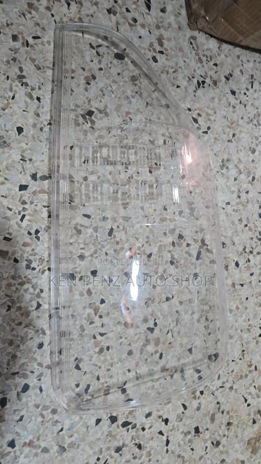 Toyota Noah 2008 - 2009 Taillamp Glass/ Lens