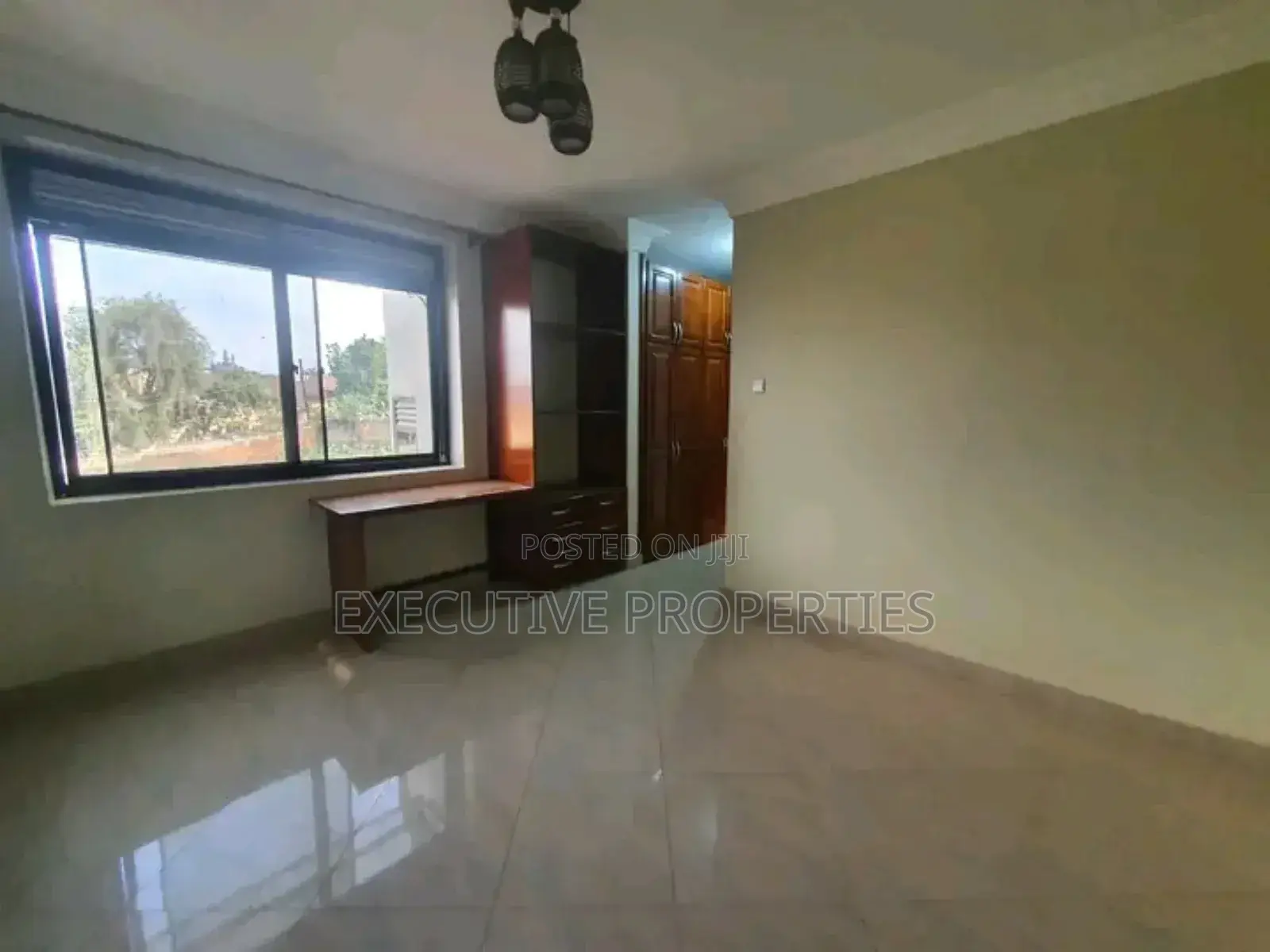 4bdrm Villa in Muyenga, Central Division for rent
