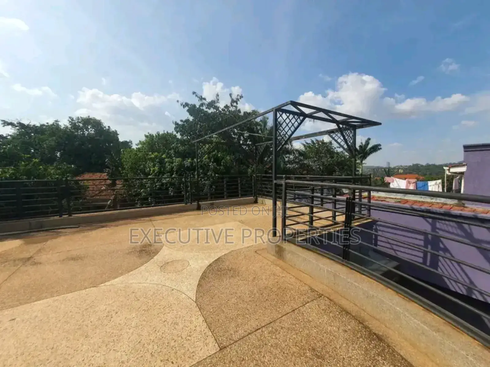 4bdrm Villa in Muyenga, Central Division for rent