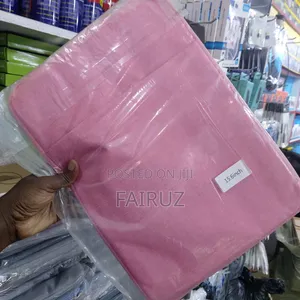 Laptop Sleek and Pouch