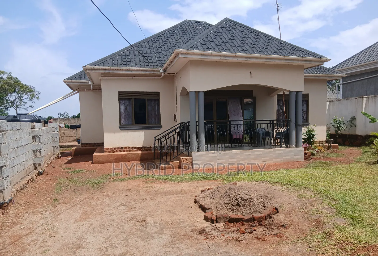 5bdrm House in Wakiso~Kavumba Along for sale