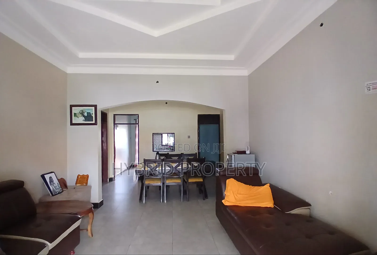 5bdrm House in Wakiso~Kavumba Along for sale
