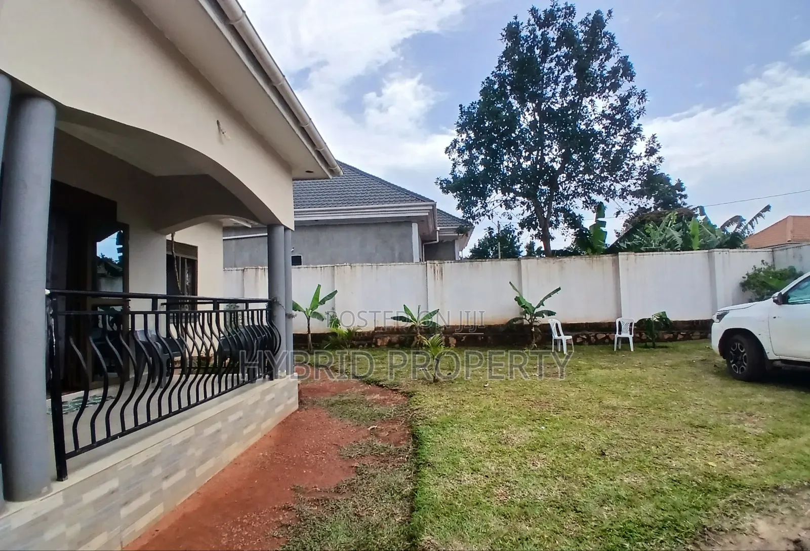 5bdrm House in Wakiso~Kavumba Along for sale