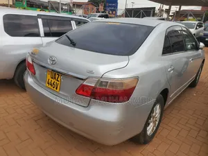 Toyota Premio 2010 Silver