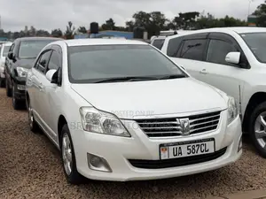 Toyota Premio 2013 White