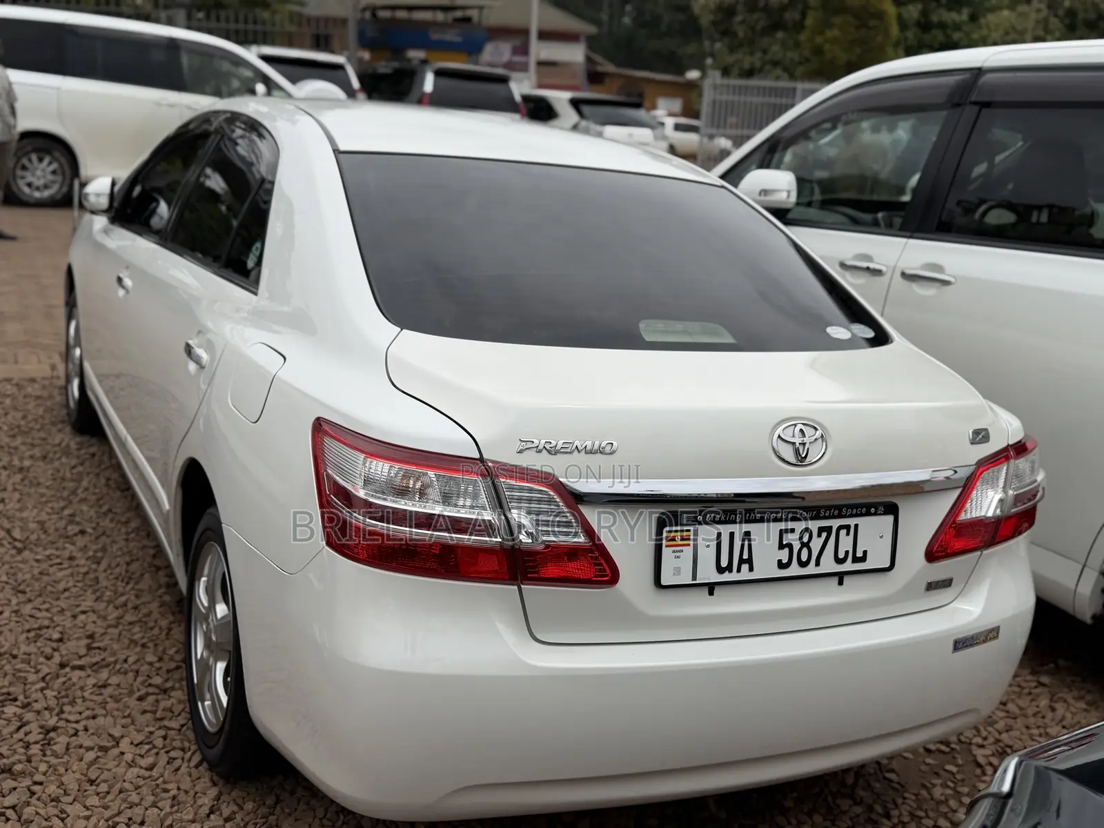 Toyota Premio 2013 White