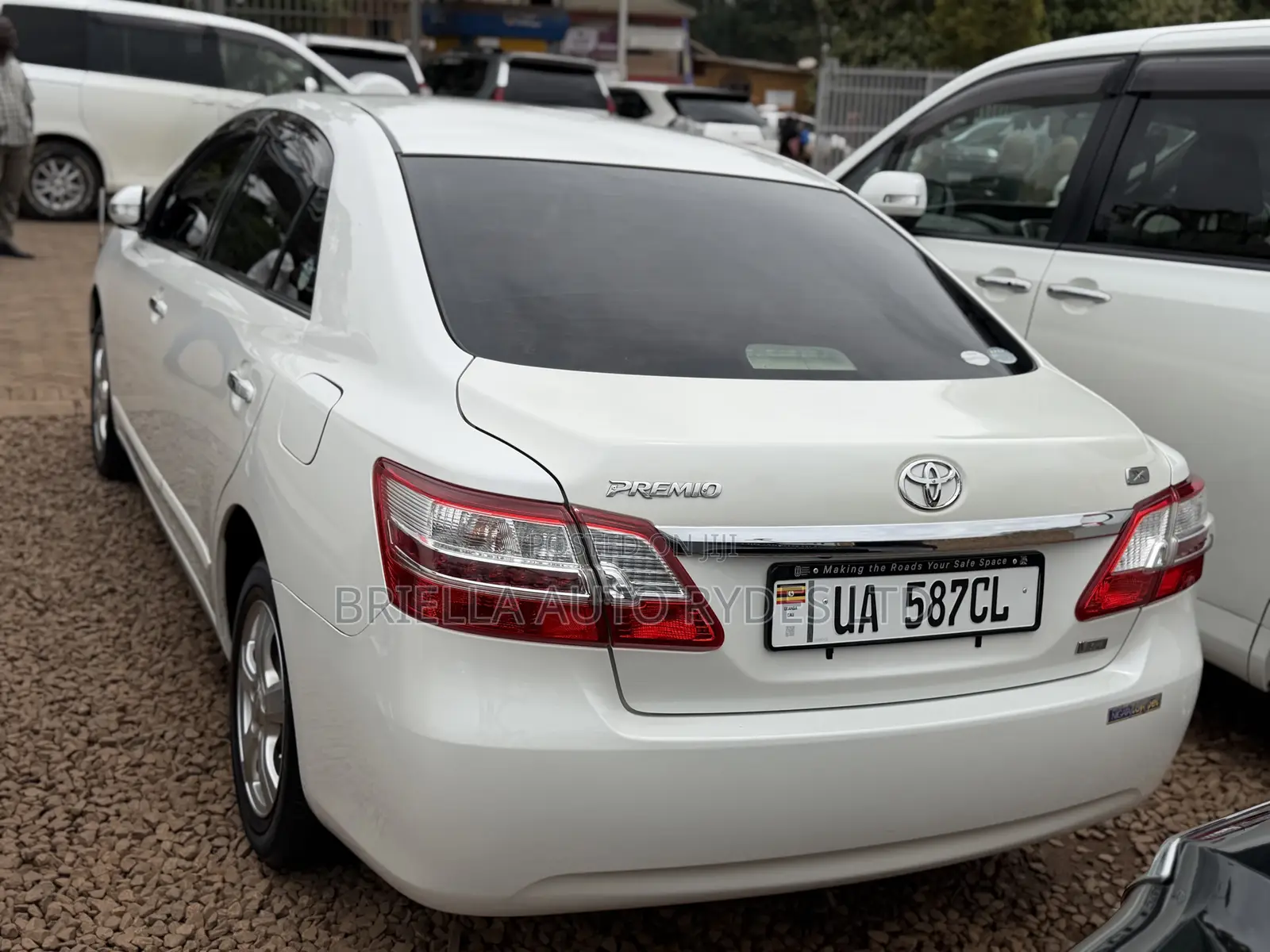 Toyota Premio 2013 White