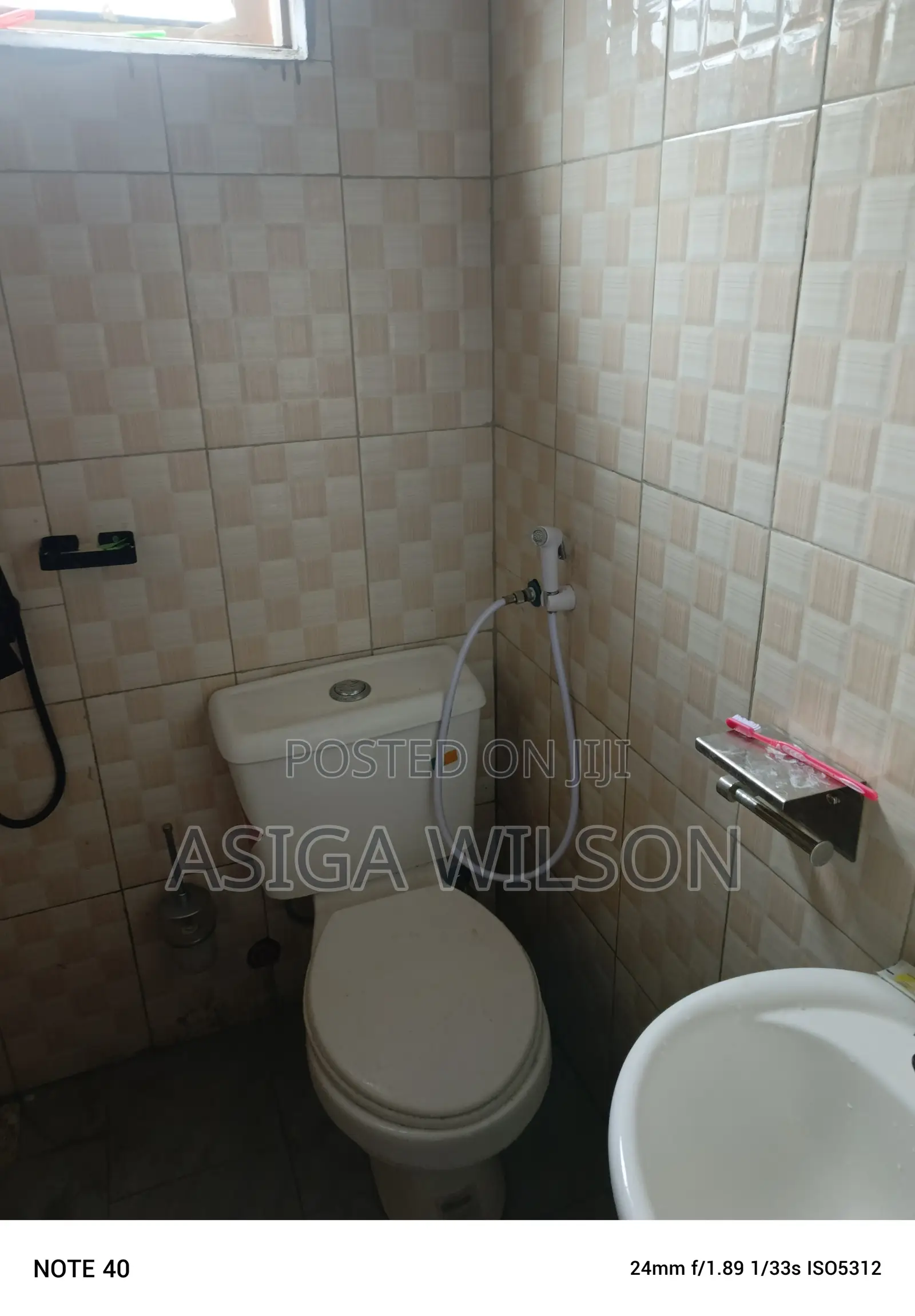 1bdrm Bungalow in Cele Celea East, Moyo District for rent