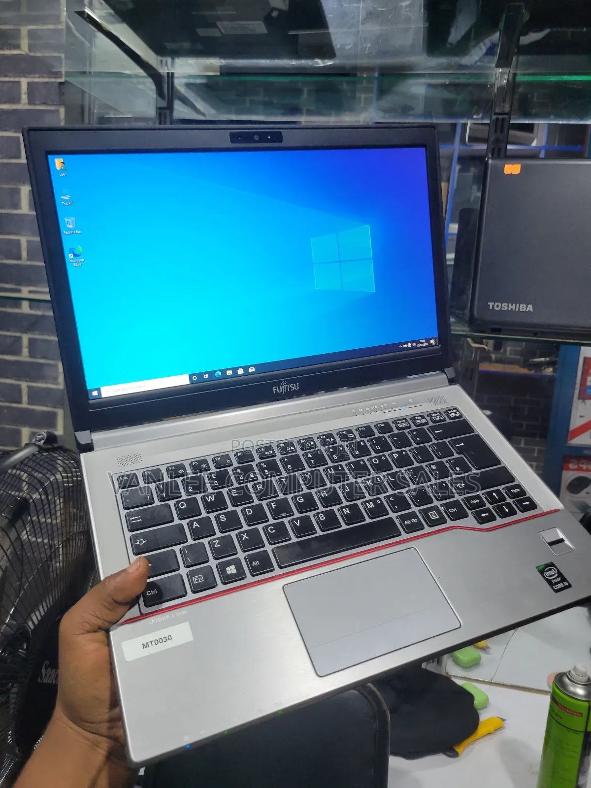 Laptop Fujitsu Lifebook U938 8GB Intel Core i5 SSD 256GB