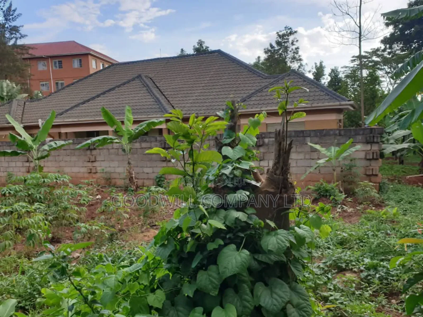 10 Decimals of Land in Kira Mamerito Road