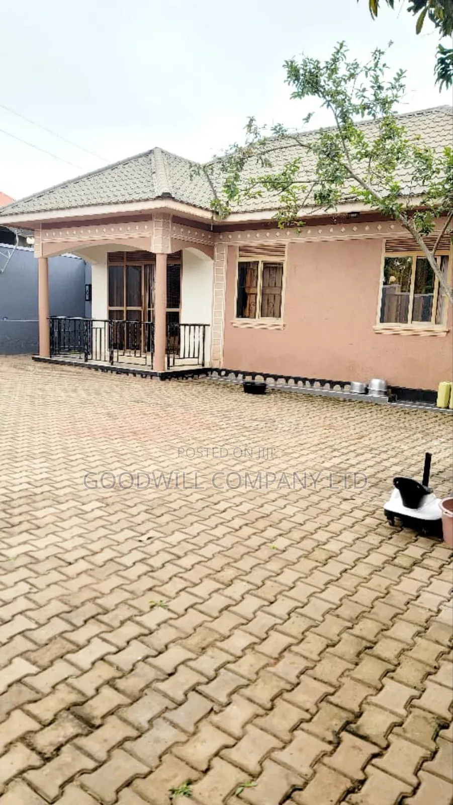 3bdrm House in Kitende, Central Division for sale