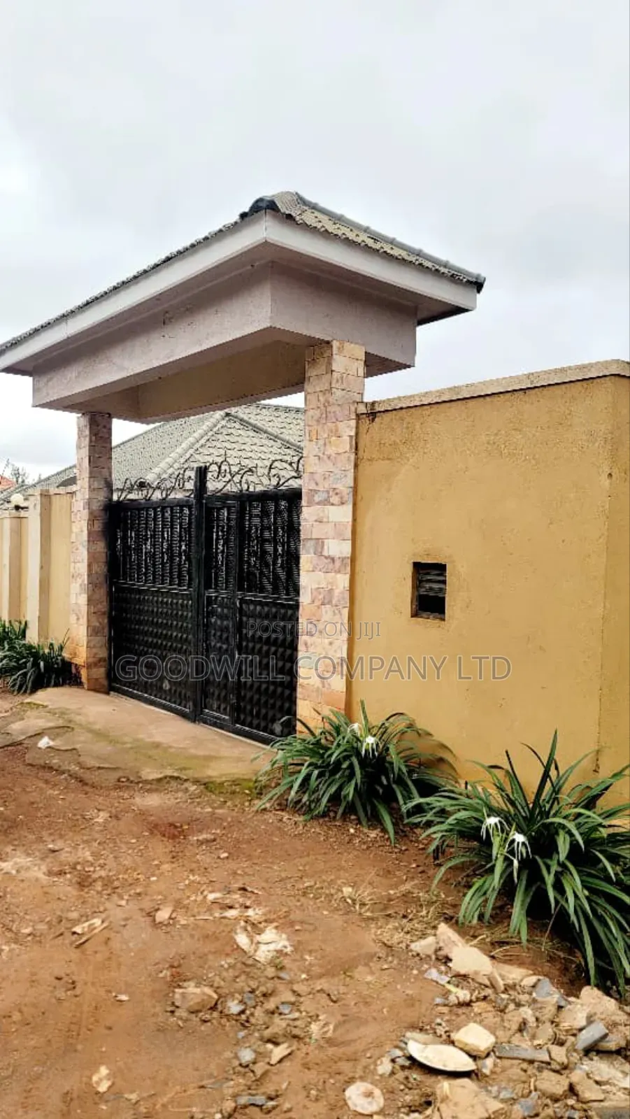 3bdrm House in Kitende, Central Division for sale