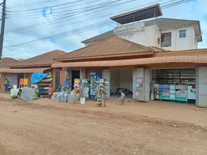 6rooms for Shop Commercial House for Sale in Najjera Town