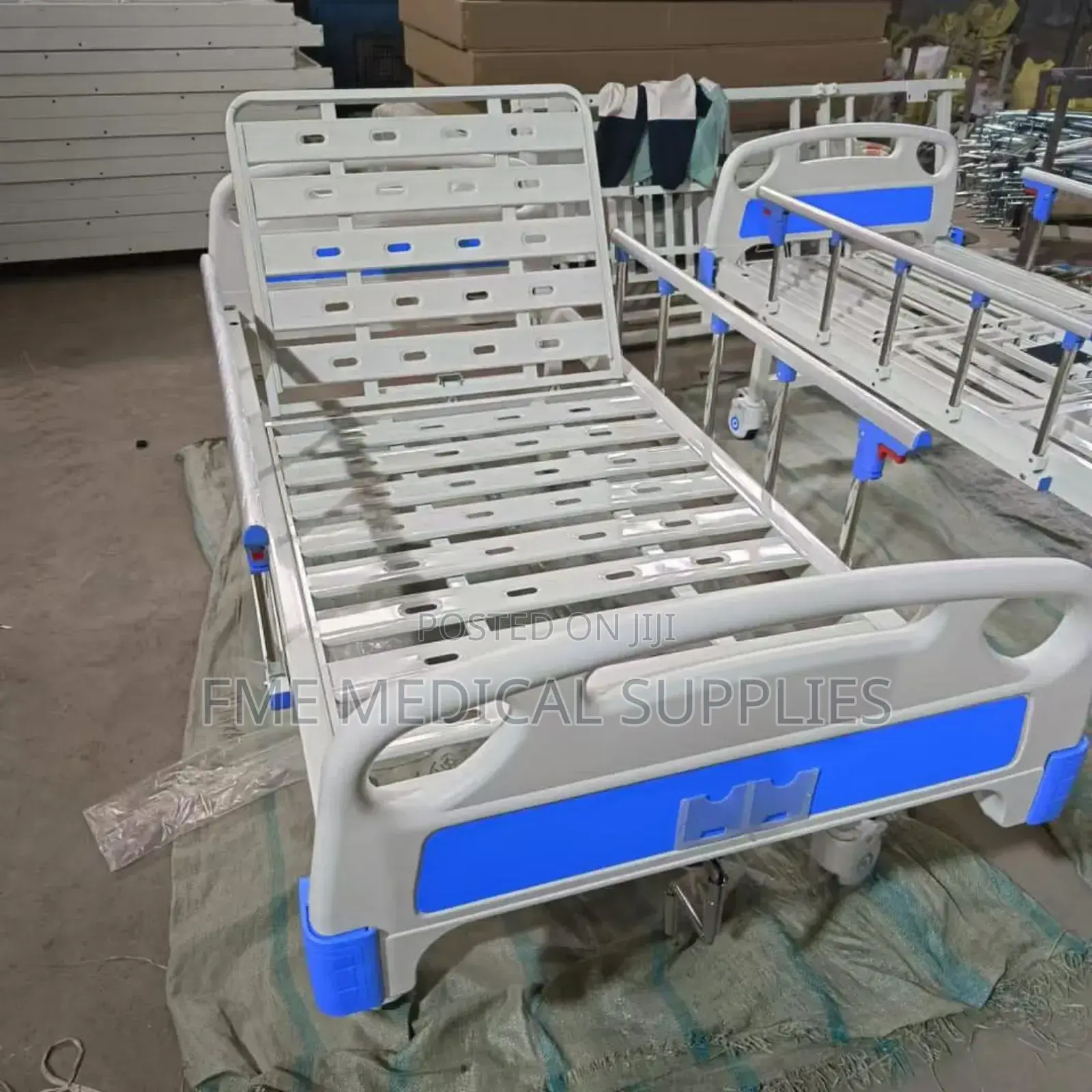 Single Crank Hospital Bed
