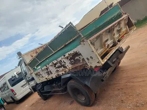 Isuzu Forward Juston Dumper