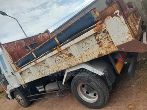 Isuzu Forward Dumper Truck
