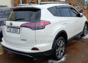 Toyota RAV4 2016 White