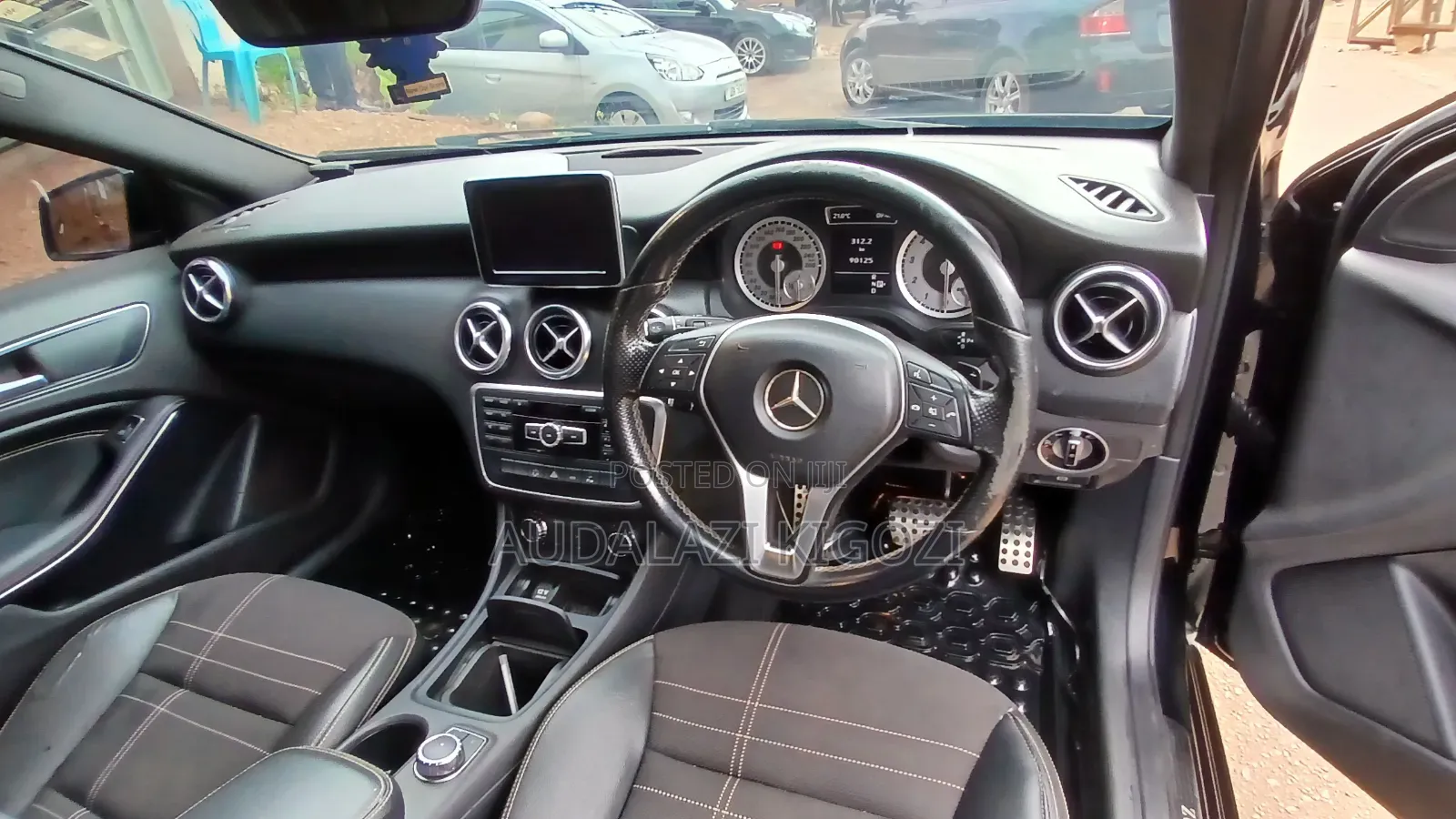 Mercedes-Benz A-Class 2014 Black