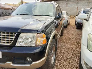 Ford Explorer 2005 Black