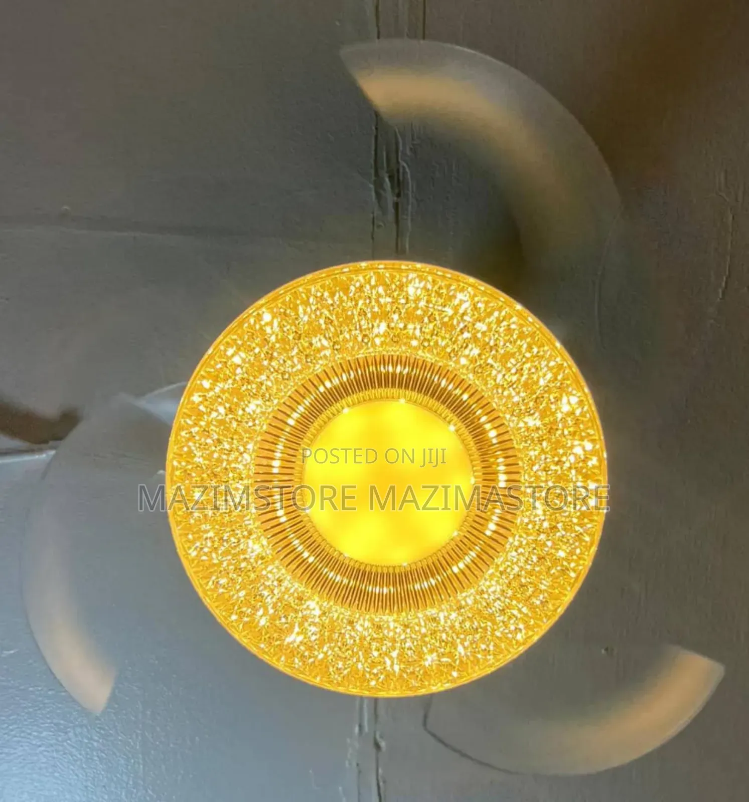 Bulb Fan With 3 Curve in and Curve Out Propellers at *140,000* Ugx
