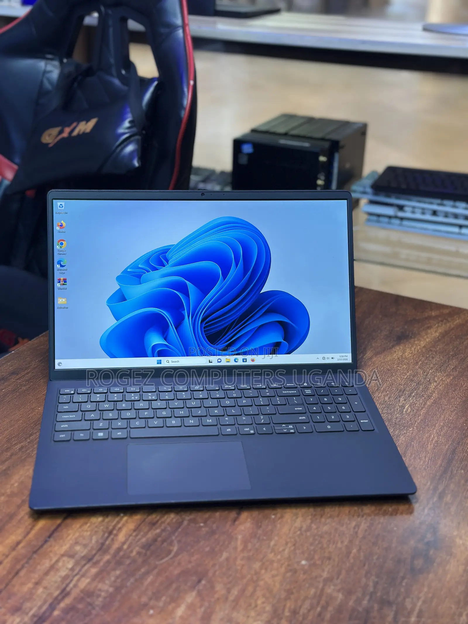 New Laptop Dell Vostro 15 3549 8GB Intel Core I7 SSD 512GB