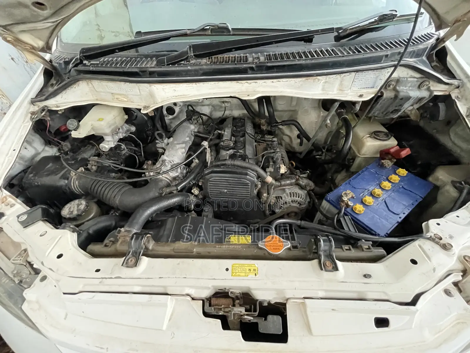 Toyota Noah 2002 White