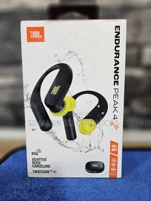 JBL Endurance Peak 4 Black on Peach