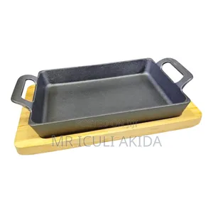 Cast Iron Sizzler Plate and Pan With Wood Base