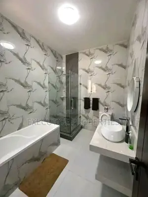 3bdrm Duplex in Muyenga, Central Division for rent