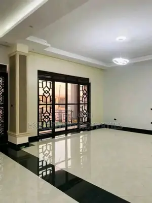 3bdrm Duplex in Muyenga, Central Division for rent