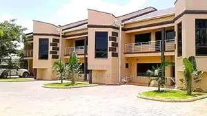 3bdrm Duplex in Muyenga, Central Division for rent