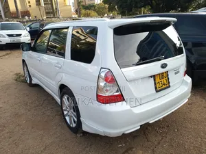 Subaru Forester 2004 White