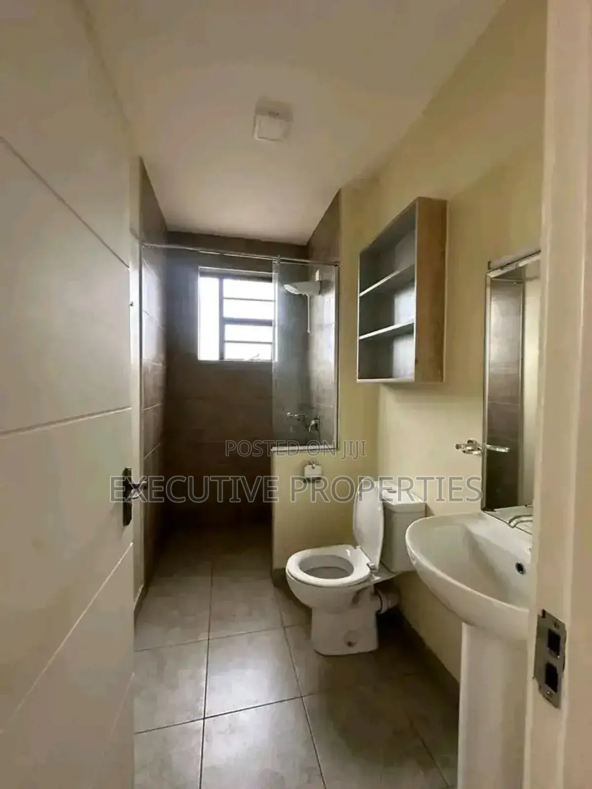 2bdrm Apartment in Muyenga, Central Division for rent