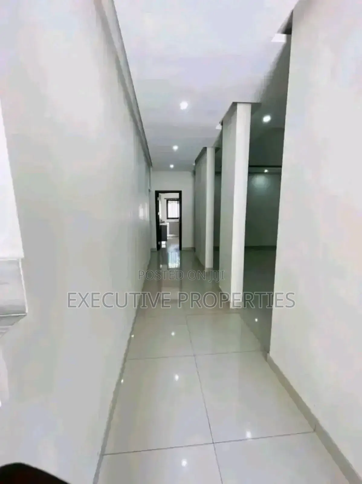 3bdrm Duplex in Kyanja Town, Central Division for rent